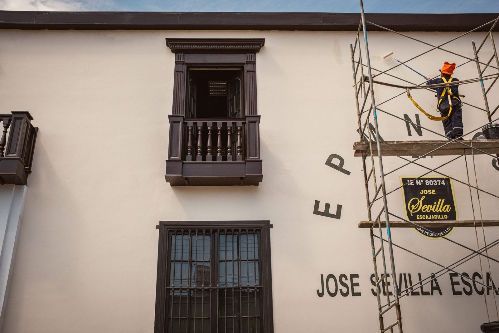 Fachada terminada en España